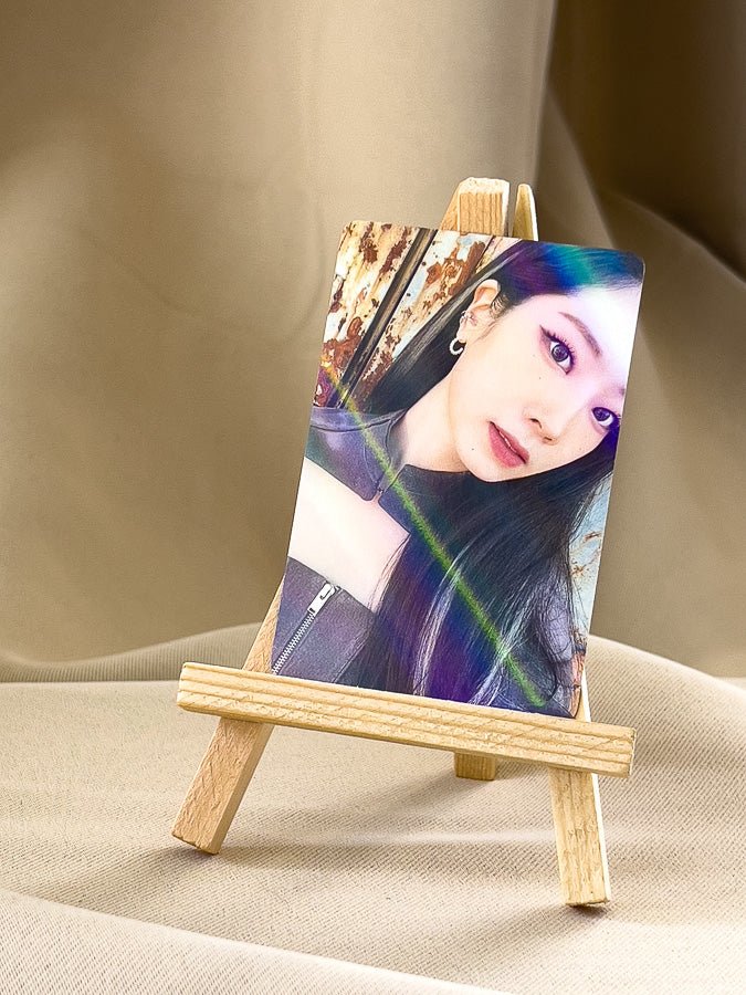 TWICE - Ready to Be WithMuu Holographic Photocard - Seoul-Mate