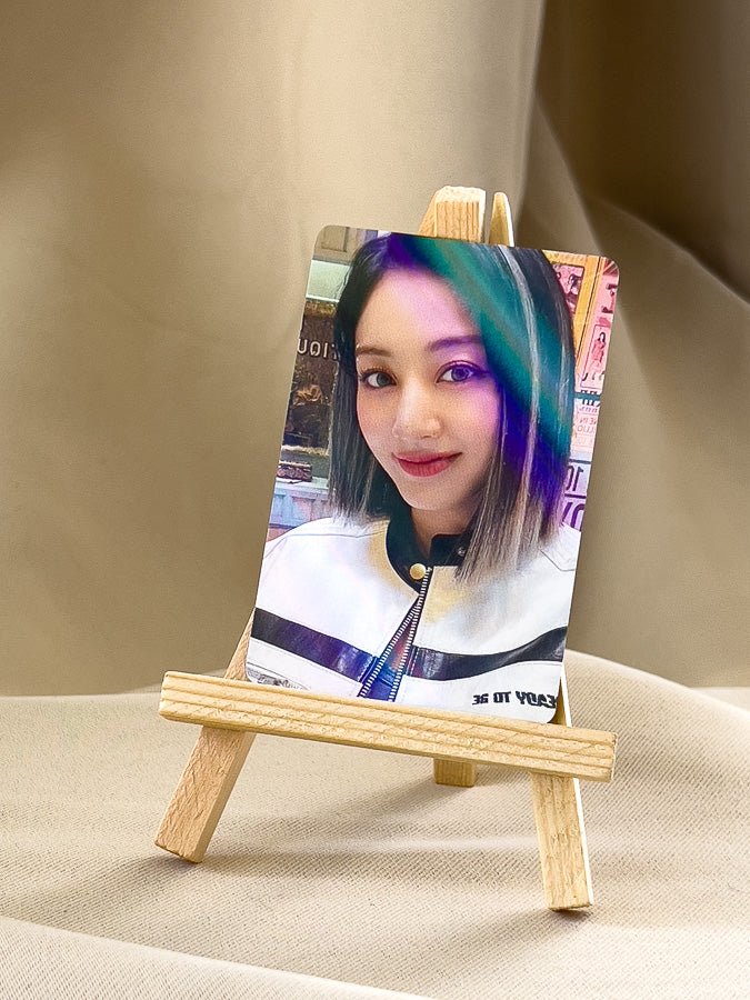 TWICE - Ready to Be WithMuu Holographic Photocard - Seoul-Mate
