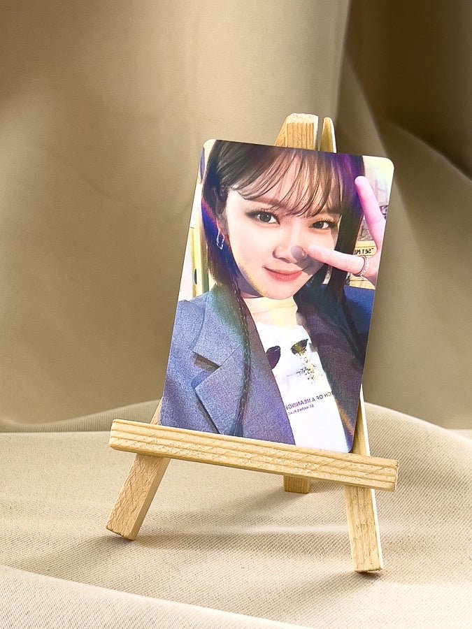 TWICE - Ready to Be WithMuu Holographic Photocard - Seoul-Mate