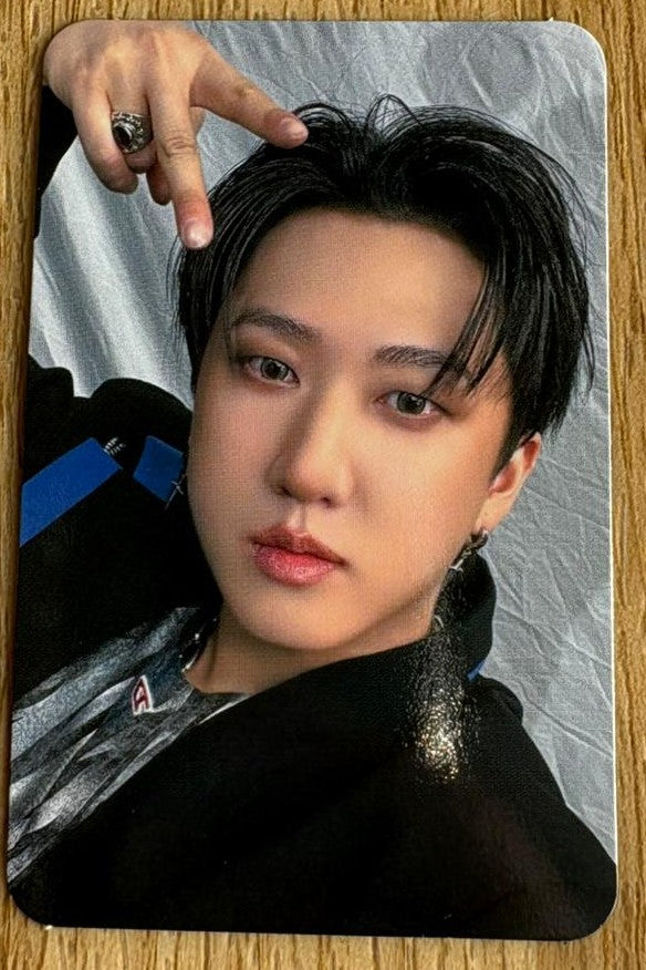 STRAY KIDS - ROCK-STAR Soundwave POB photo card